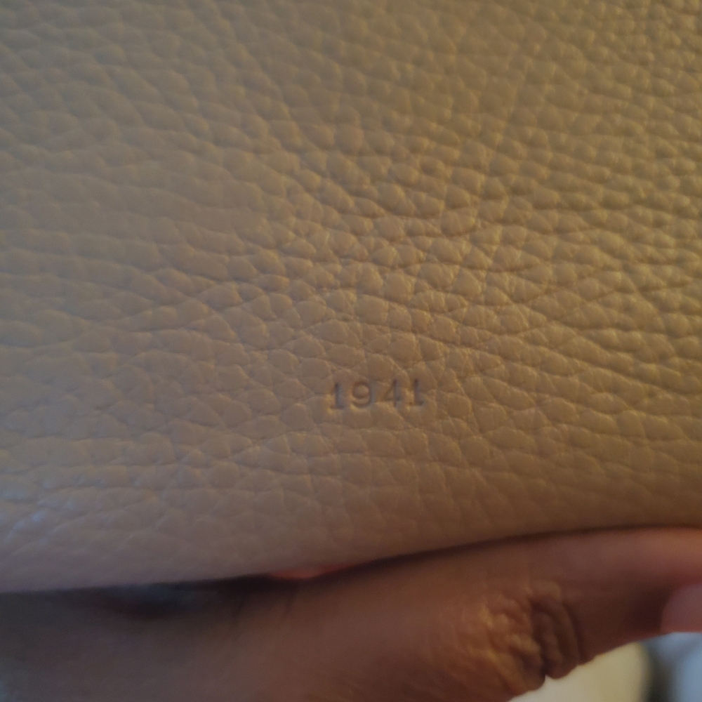 Coach Pebble Grain Leather Wallet. Like New!
